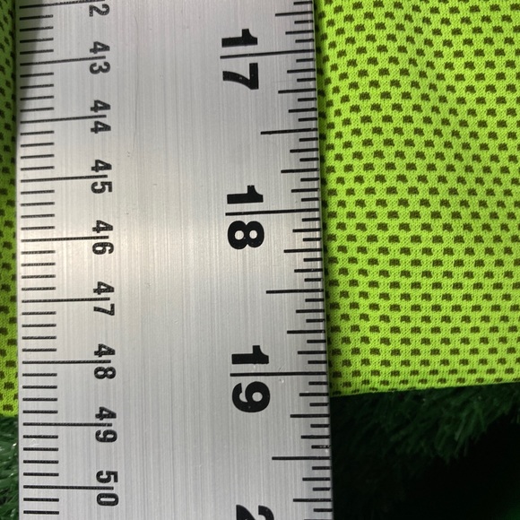 Cooling Towel Duo, 2 Towels for the price of 1, New with Pouch and Snap Hook - Picture 8 of 9